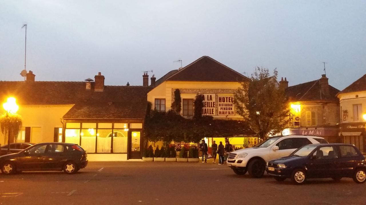 A La Vielle Halle Souppes-sur-Loing Exterior photo